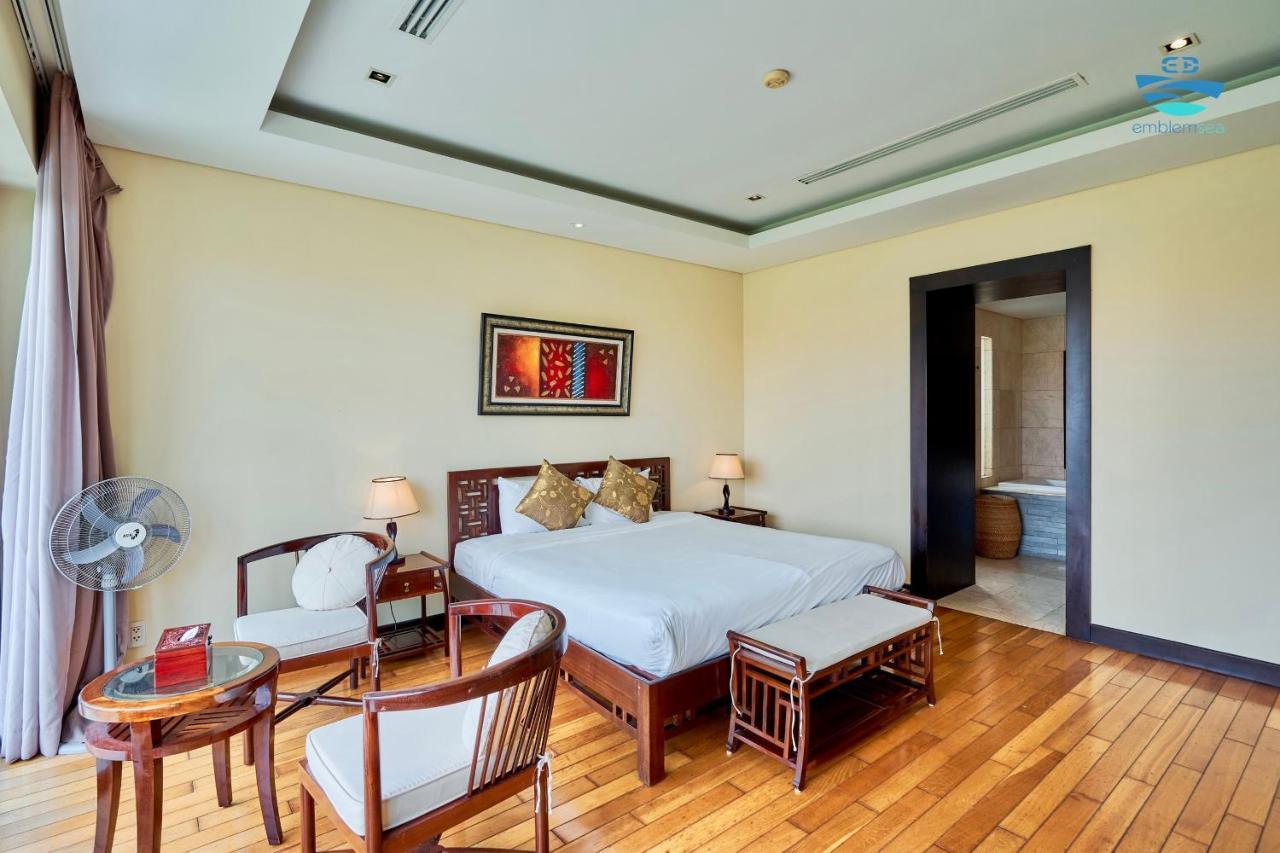 Emblem Sea 2 Bedroom Villas Дананг Экстерьер фото
